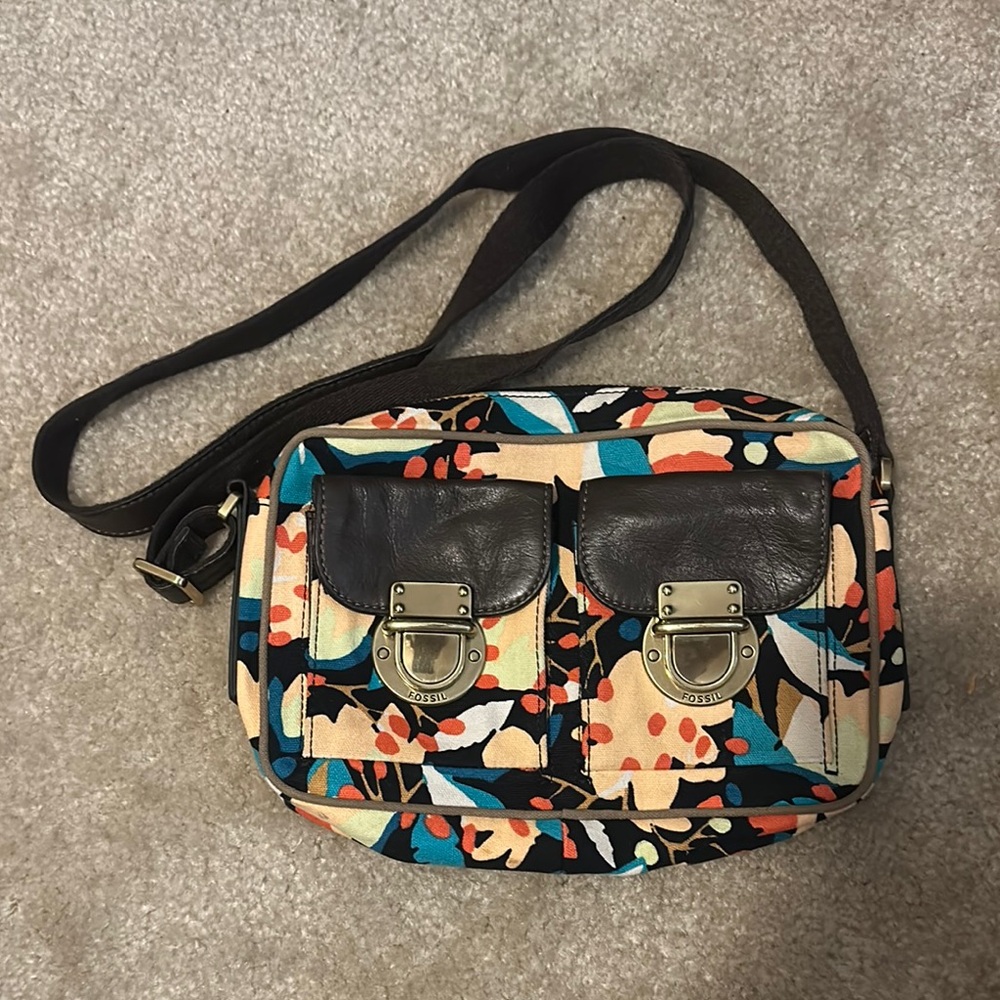 Fossil Riley Floral Crossbody Canvas Bag with Dark Brown Leather Accents